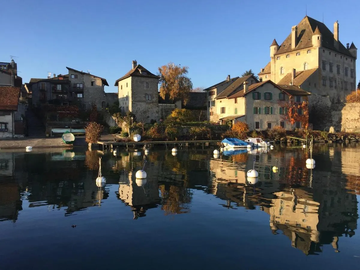 A Room With A View - Maisonnette Dans Bourg Medieval Au Bord Du Lac Leman Yvoire 0*,